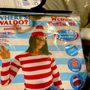 Xl where’s Waldo costume